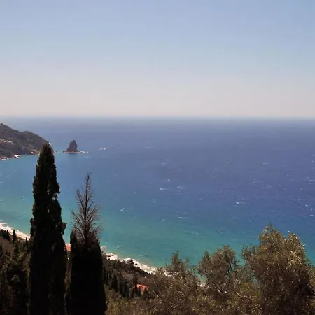 Erotokritos Sea View Lägenhet *